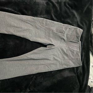grey leggings